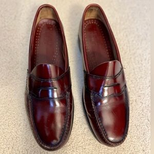 Size 10.5 men’s loafers! 👞